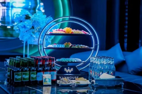 榆林KTV礼仪女生招聘 日结1500-1800元提供住宿